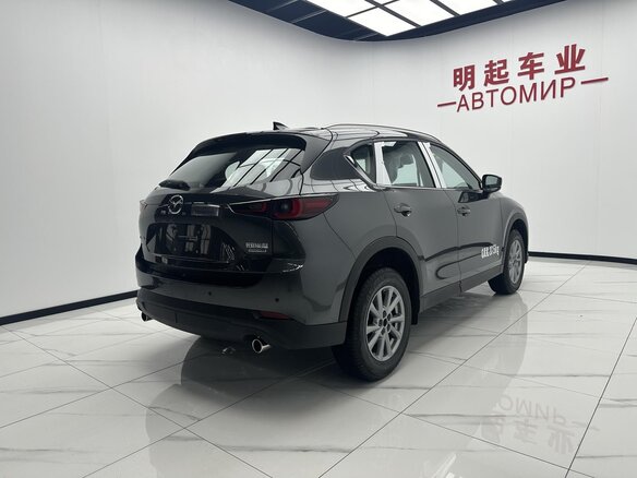 2023 Mazda CX-5 II Рестайлинг, чёрный, 2150000 рублей - вид 3