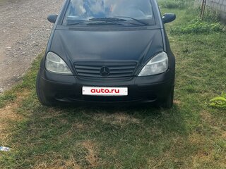 2000 Mercedes-Benz A-Класс 140 I (W168), чёрный, 220000 рублей, вид 1