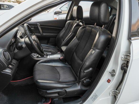 2010 Mazda 6 II (GH) Рестайлинг, белый, 999000 рублей - вид 9
