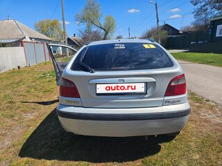2002 Renault Megane I Рестайлинг, серебристый, 180000 рублей, вид 4