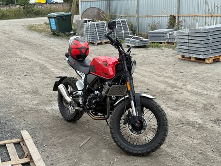 2025 Regulmoto Fargo 300, красный, 210000 рублей, вид 4