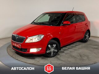 2012 Skoda Fabia II Рестайлинг, красный, 425900 рублей, вид 1