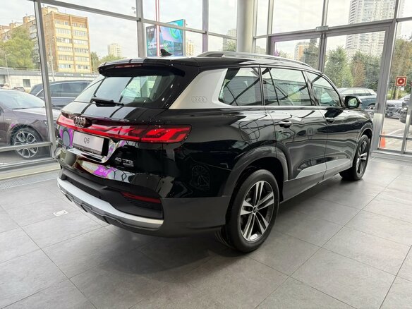 2026 Audi Q6 40 TFSI, чёрный, 7500000 рублей - вид 4