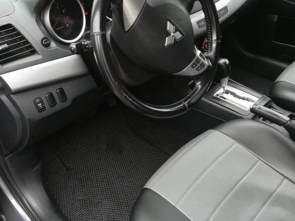 2010 Mitsubishi Lancer X, серый, 780000 рублей - вид 5