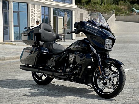 2025 Harley-Davidson Street Glide Ultra, чёрный, 3400000 рублей, вид 1