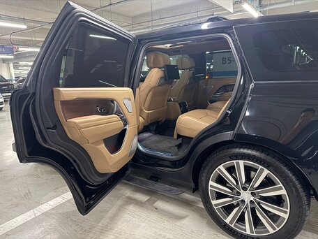 2023 Land Rover Range Rover P530 MHEV Long V, чёрный, 17540000 рублей, вид 4