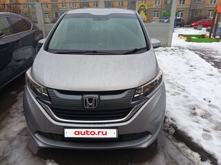 2018 Honda Freed+ II, серебристый, 1500000 рублей, вид 1