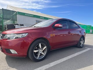 2010 Kia Cerato 5-speed II, красный, 830000 рублей, вид 5