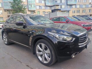 2017 Infiniti QX70, чёрный, 2999999 рублей, вид 2