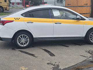 2018 Hyundai Solaris II, белый, 870000 рублей, вид 3