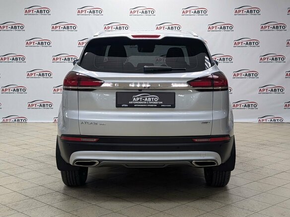 2024 Geely Atlas Pro, серебристый, 2179000 рублей - вид 4