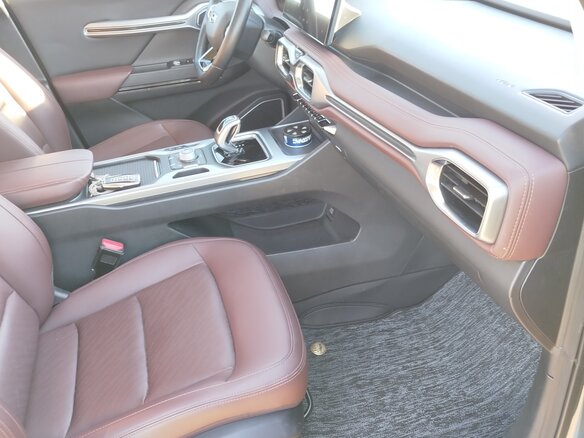 2022 Geely Okavango I, серый, 2330000 рублей - вид 3