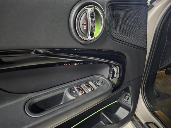 2023 Mini Countryman Cooper II Рестайлинг, бежевый - вид 9
