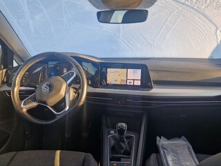 2020 Volkswagen Golf VIII, чёрный, 1900000 рублей, вид 3