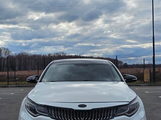 2018 Kia Optima IV Рестайлинг, белый, 1350000 рублей, вид 1