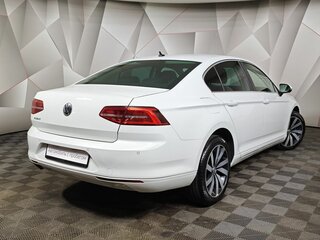 2019 Volkswagen Passat B8, белый, 2049000 рублей, вид 2
