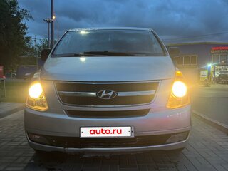 2009 Hyundai Grand Starex I, серебристый, 940000 рублей, вид 3
