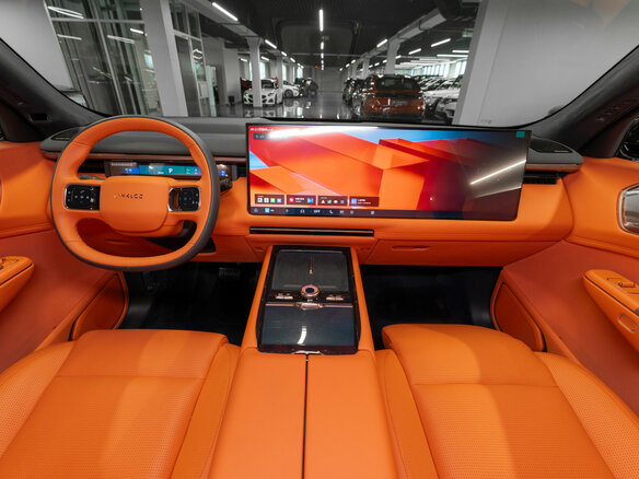 2025 Lynk & Co 900, чёрный - вид 7