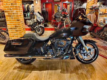 2024 Harley-Davidson Road Glide, чёрный, 3450000 рублей, вид 2