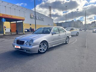 2001 Mercedes-Benz E-Класс 200 II (W210, S210) Рестайлинг, серебристый, 240000 рублей, вид 1