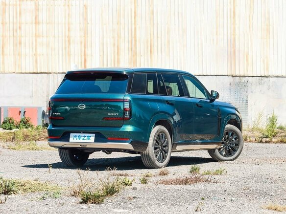 2026 GAC Trumpchi S7 I Рестайлинг, синий, 4900000 рублей - вид 5