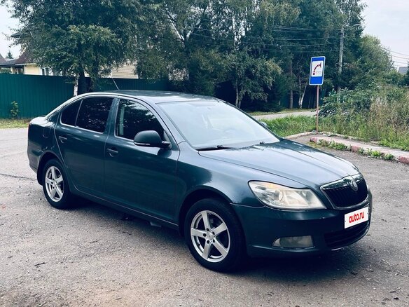 2010 Skoda Octavia II (A5) Рестайлинг, серый - вид 1