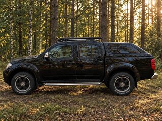 2013 Nissan Navara (Frontier) III (D40) Рестайлинг, чёрный, 1700000 рублей, вид 3