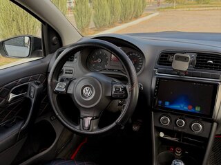 2011 Volkswagen Polo V, белый, 590000 рублей, вид 4