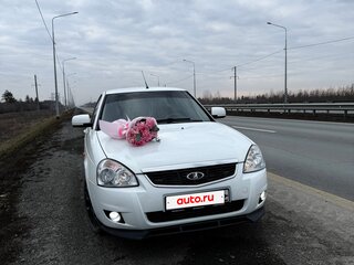 2014 Lada (ВАЗ) Priora I Рестайлинг, белый, 515000 рублей, вид 2