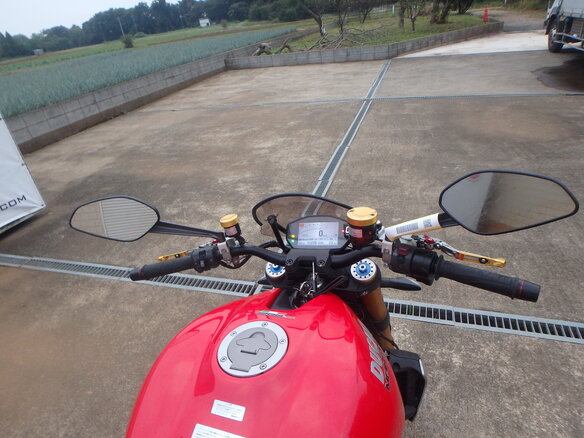 2014 Ducati Monster 1200, красный, 850000 рублей - вид 17