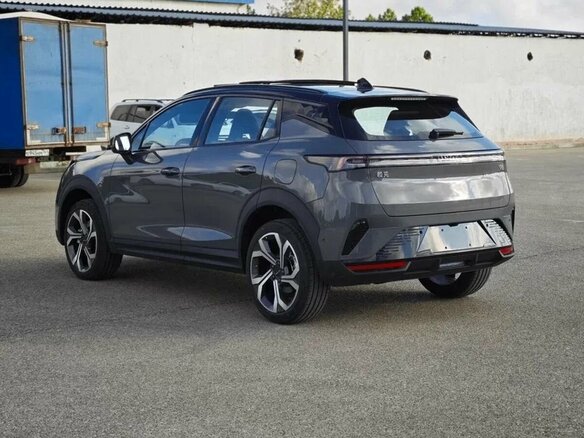 2026 Lynk & Co 06 I Рестайлинг, белый, 2732700 рублей - вид 3