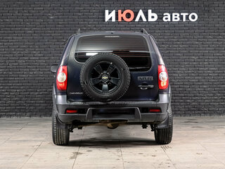 2014 Chevrolet Niva I Рестайлинг, коричневый, 550000 рублей, вид 2