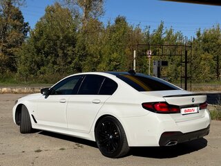 2020 BMW 5 серии 520d xDrive VII (G30/G31/G38) Рестайлинг, белый, 3990000 рублей, вид 2