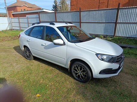 2024 Lada (ВАЗ) Granta I Рестайлинг, белый, 950000 рублей, вид 2