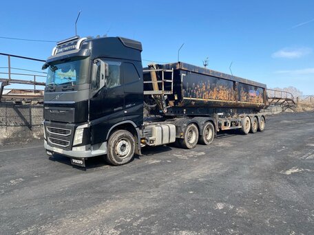 2017 Volvo FH, чёрный, 10650000 рублей, вид 2
