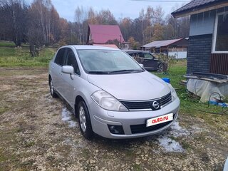 2010 Nissan Tiida I Рестайлинг, серебристый, 790000 рублей, вид 1