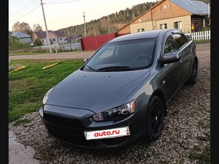 2010 Mitsubishi Lancer X, серый, 700000 рублей, вид 2