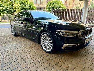2020 BMW 5 серии 520d xDrive VII (G30/G31/G38), чёрный, 3990000 рублей, вид 1