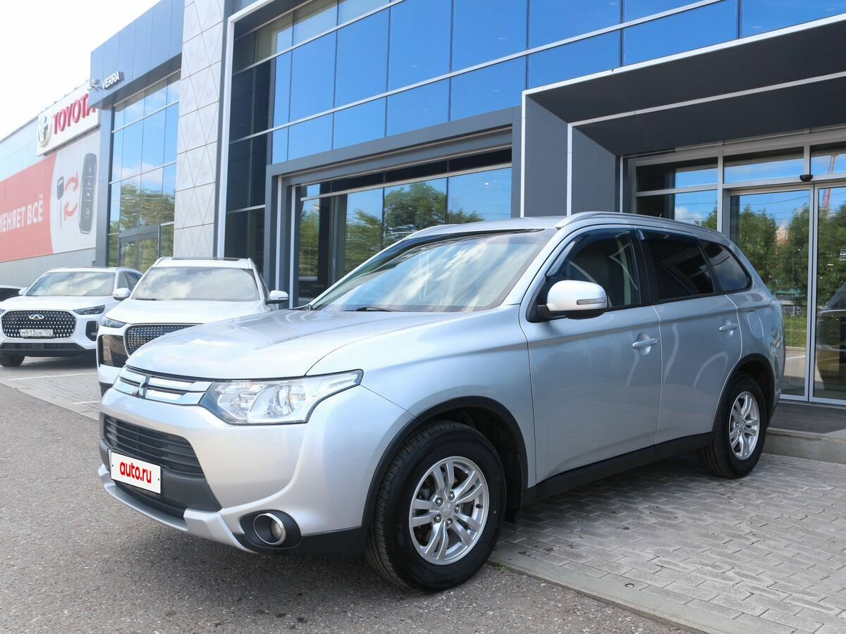 Открыть фотографии: Mitsubishi Outlander III Рестайлинг
