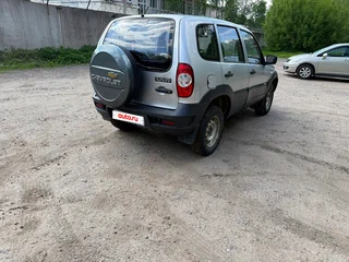 2013 Chevrolet Niva I Рестайлинг, серебристый, 280000 рублей, вид 5
