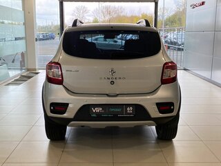 2018 Renault Sandero II Рестайлинг, серебристый, 1167000 рублей, вид 5