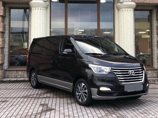 2018 Hyundai Grand Starex I Рестайлинг 2, серый, 4000000 рублей, вид 5