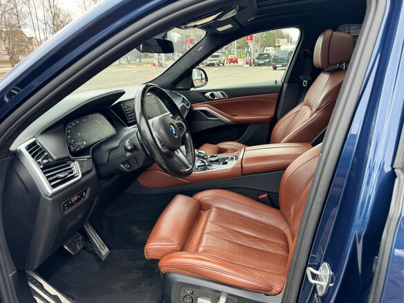 2021 BMW X6 40d III (G06), синий, 9500000 рублей - вид 10