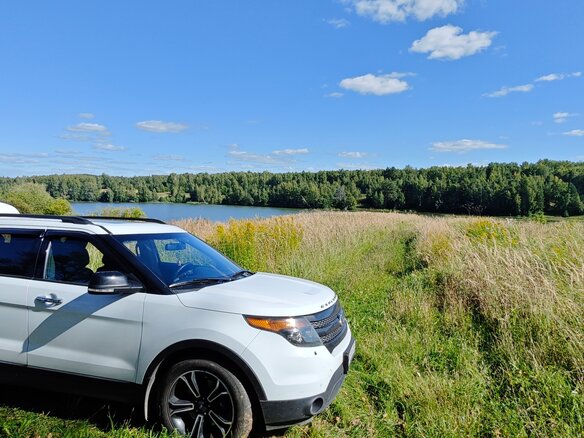 2015 Ford Explorer Sport V, белый, 2700000 рублей - вид 10