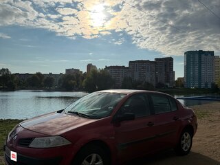 2007 Renault Megane II Рестайлинг, красный, 230000 рублей, вид 1