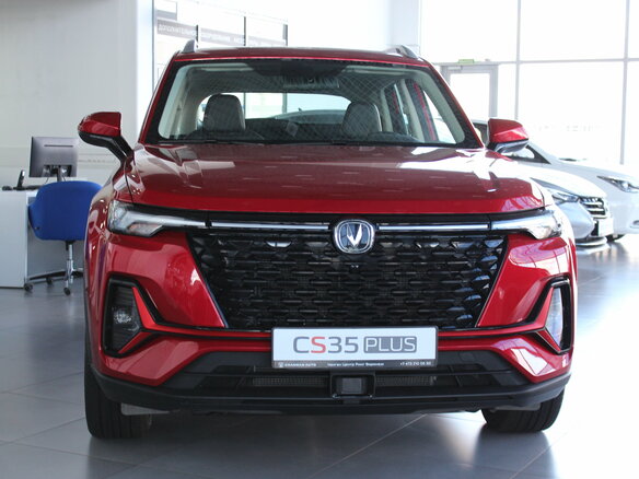 2025 Changan CS35 Plus I Рестайлинг, красный, 2839900 рублей
