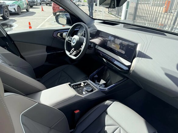 2026 BMW X3 Long 30L xDrive IV (G45/G48), синий, 7180000 рублей - вид 4