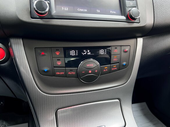 2015 Nissan Sentra VII (B17), серебристый - вид 21