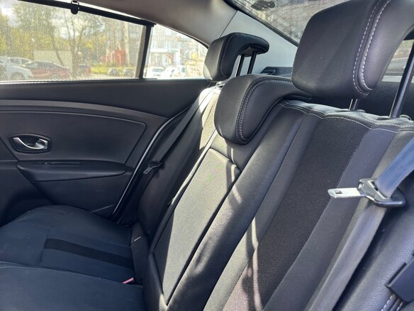 2010 Renault Fluence I, белый, 330000 рублей - вид 12