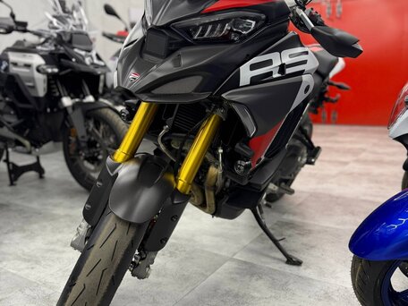 2026 Ducati Multistrada V4, красный, 4600000 рублей, вид 3